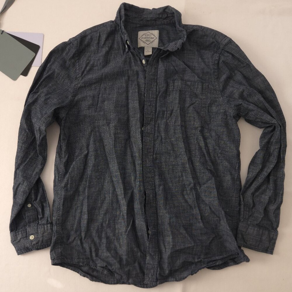 St. Johns Bay Blue Chambray Large Shirt Long Sleeve Button Down